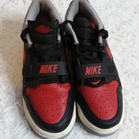 Nike Air Jordan Legacy 312 Low bred cement athletic basketball shoes size 5Y